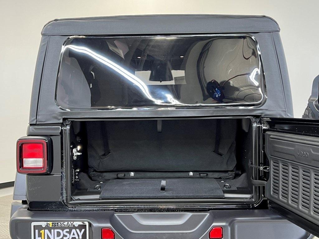 new 2025 Jeep Wrangler car, priced at $37,766