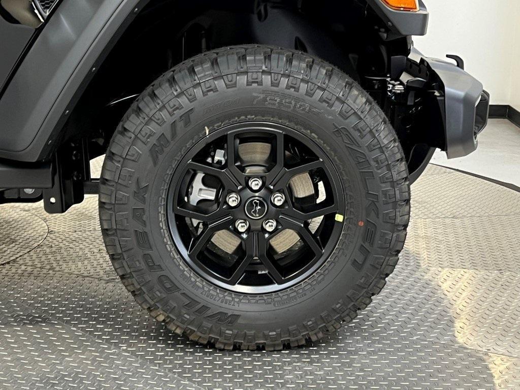 new 2025 Jeep Wrangler car, priced at $37,766