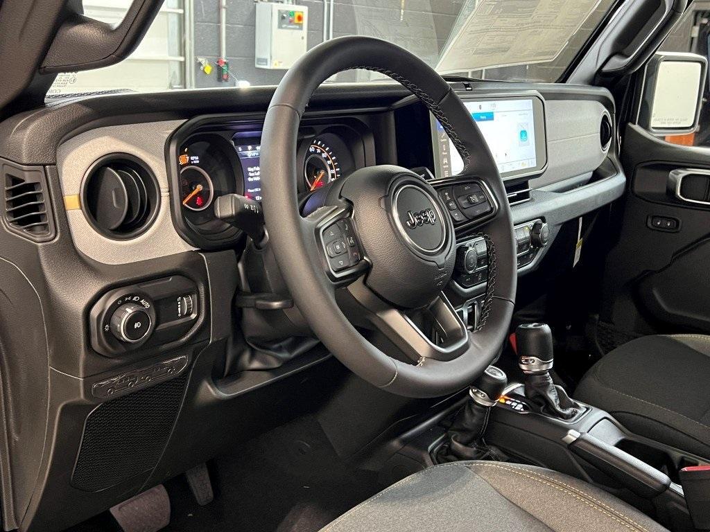 new 2025 Jeep Wrangler car, priced at $37,766