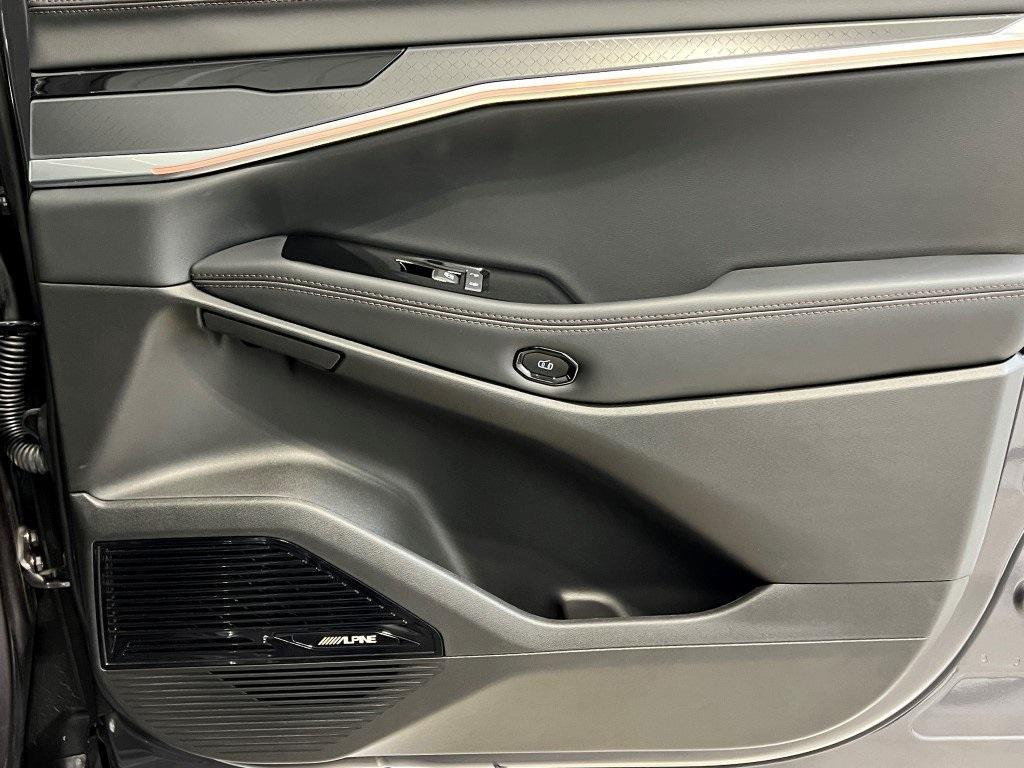 new 2025 Jeep Wagoneer S car, priced at $54,810