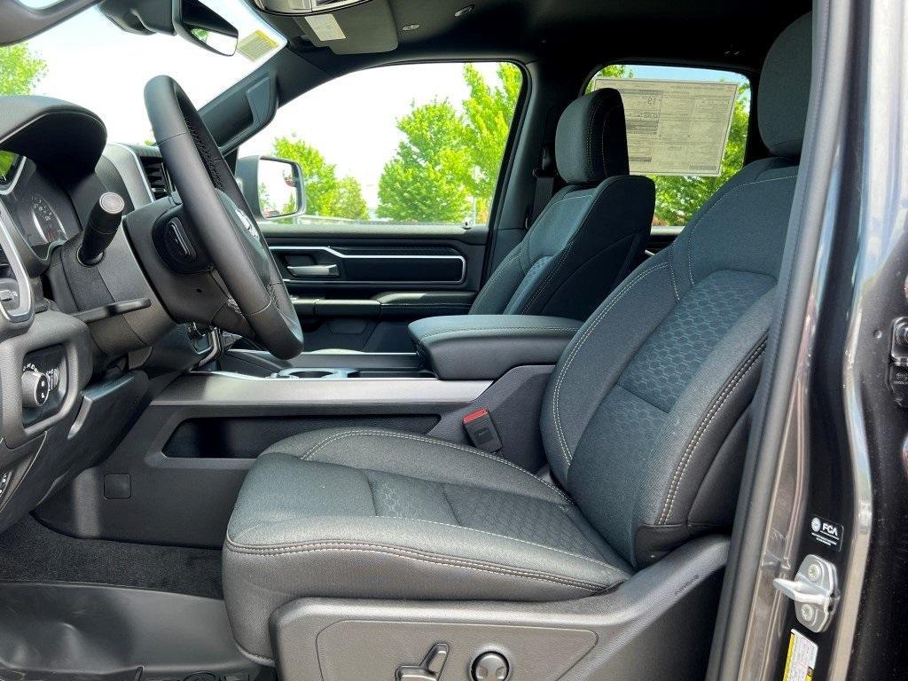 new 2025 Ram 1500 car, priced at $51,037