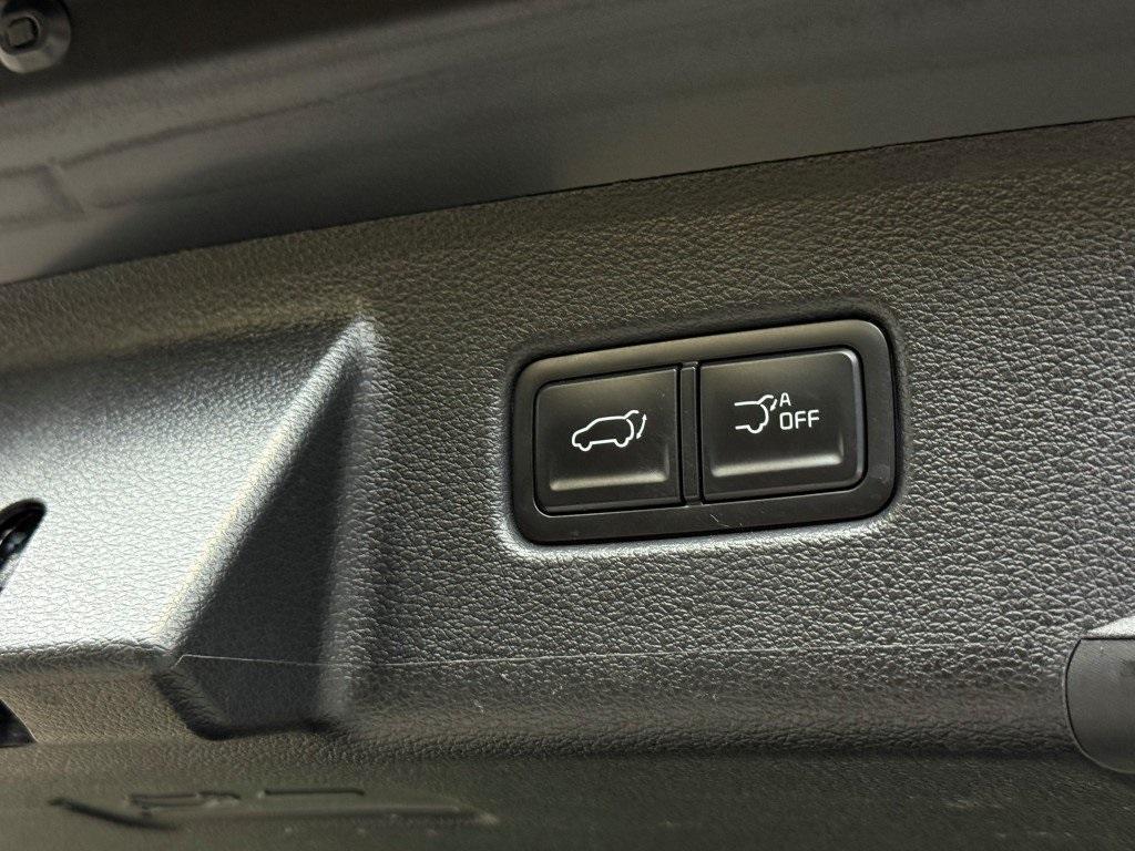 used 2024 Kia Telluride car, priced at $39,900
