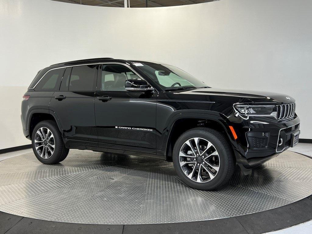 new 2025 Jeep Grand Cherokee car, priced at $59,761