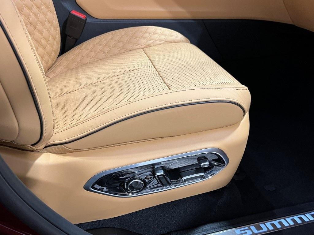 new 2025 Jeep Grand Cherokee car, priced at $60,239