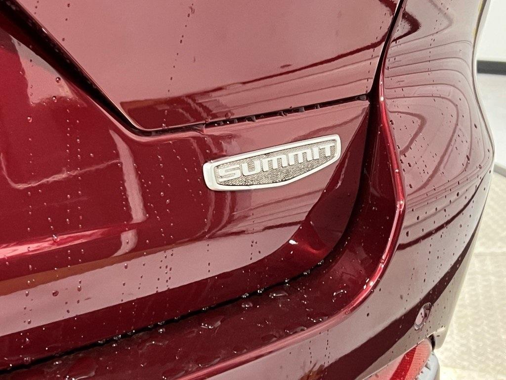 new 2025 Jeep Grand Cherokee car, priced at $60,239