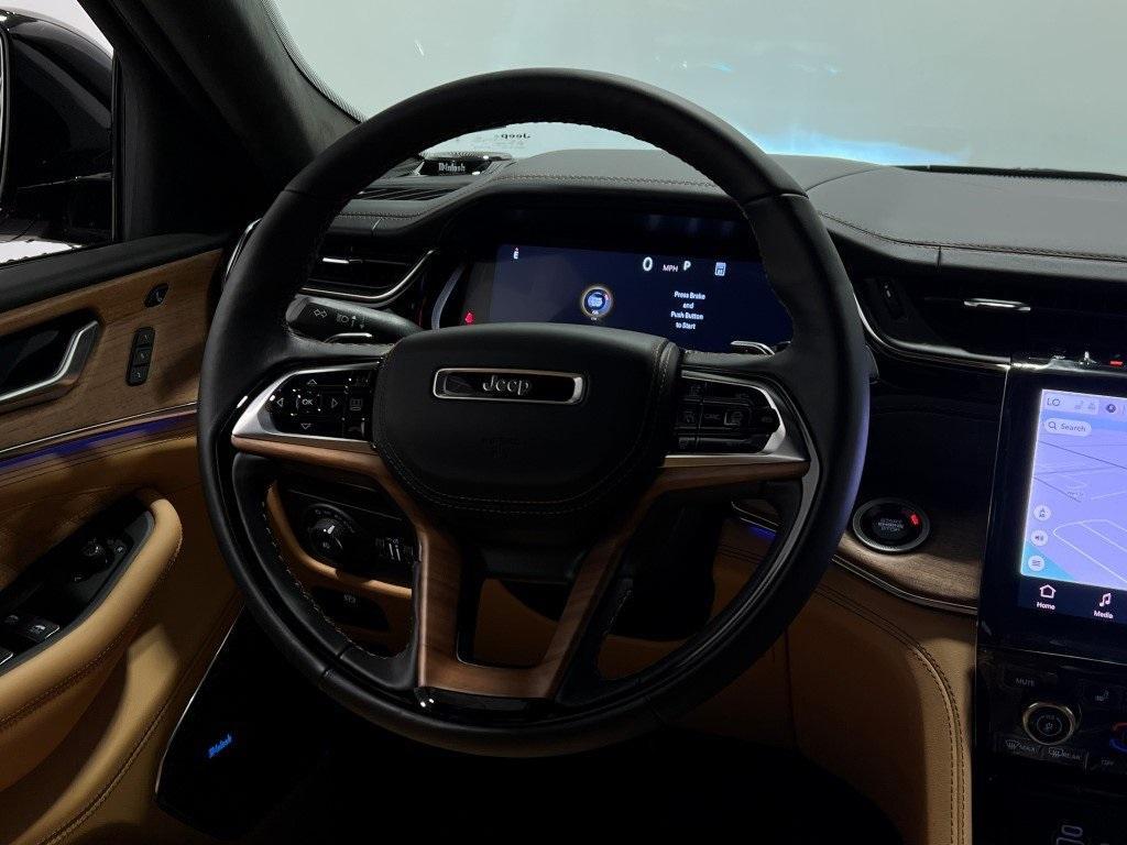 new 2025 Jeep Grand Cherokee car, priced at $60,239