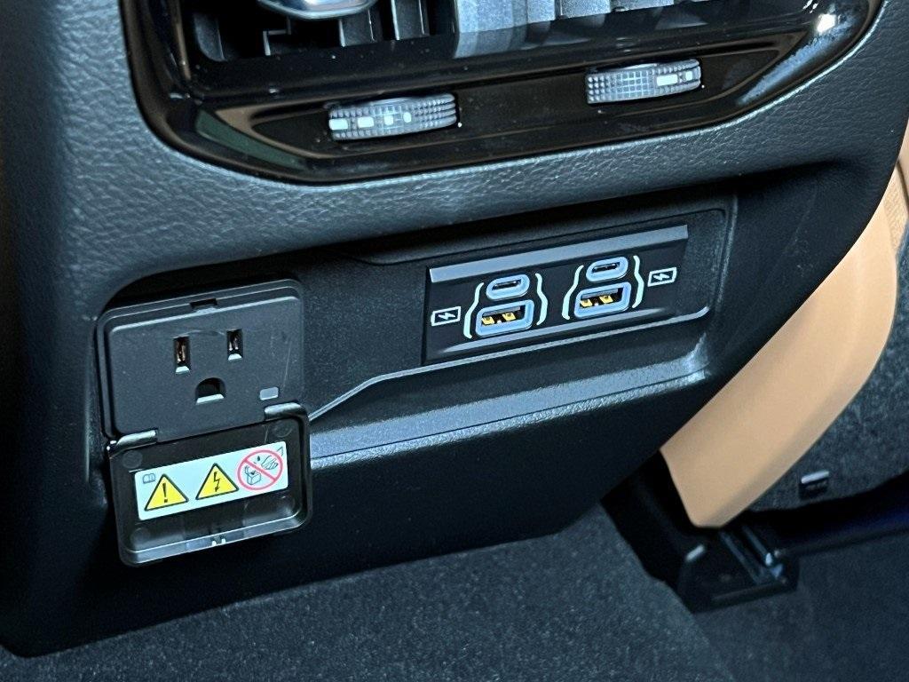 new 2025 Jeep Grand Cherokee car, priced at $60,239