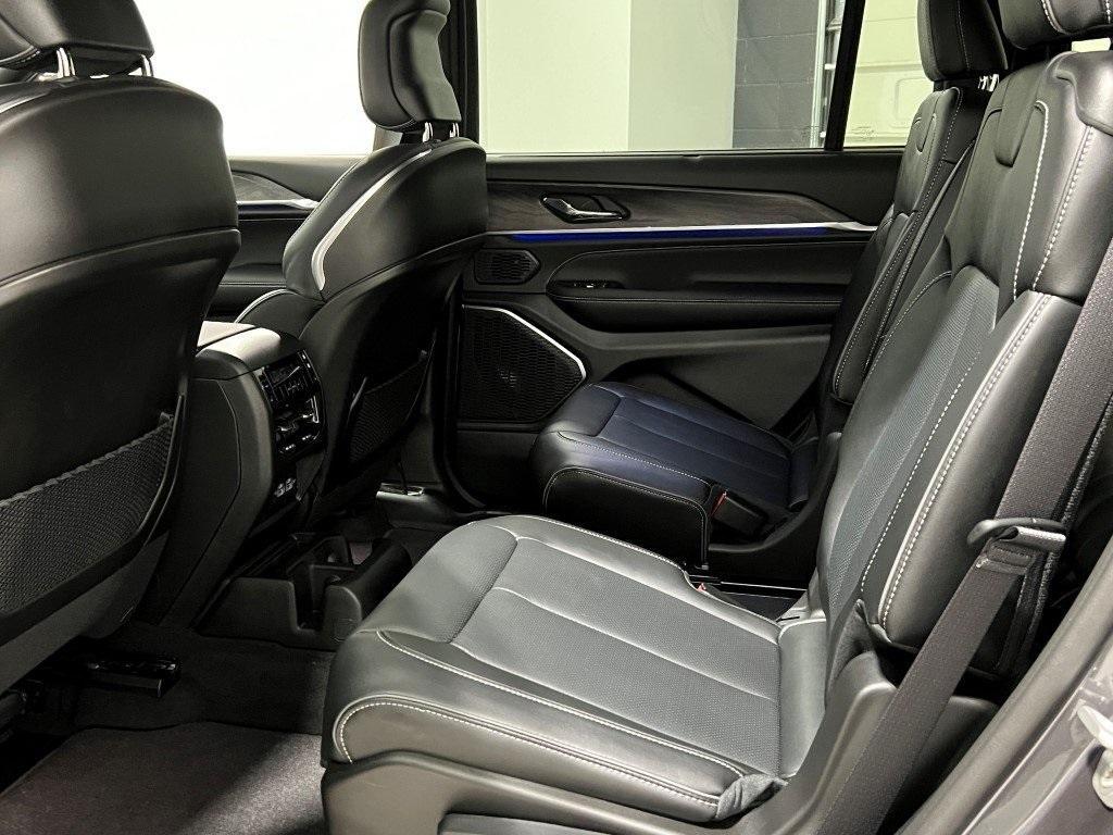 new 2025 Jeep Grand Cherokee L car, priced at $57,400