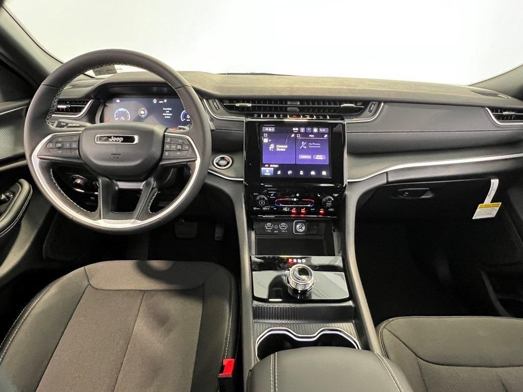 new 2025 Jeep Grand Cherokee L car, priced at $38,454
