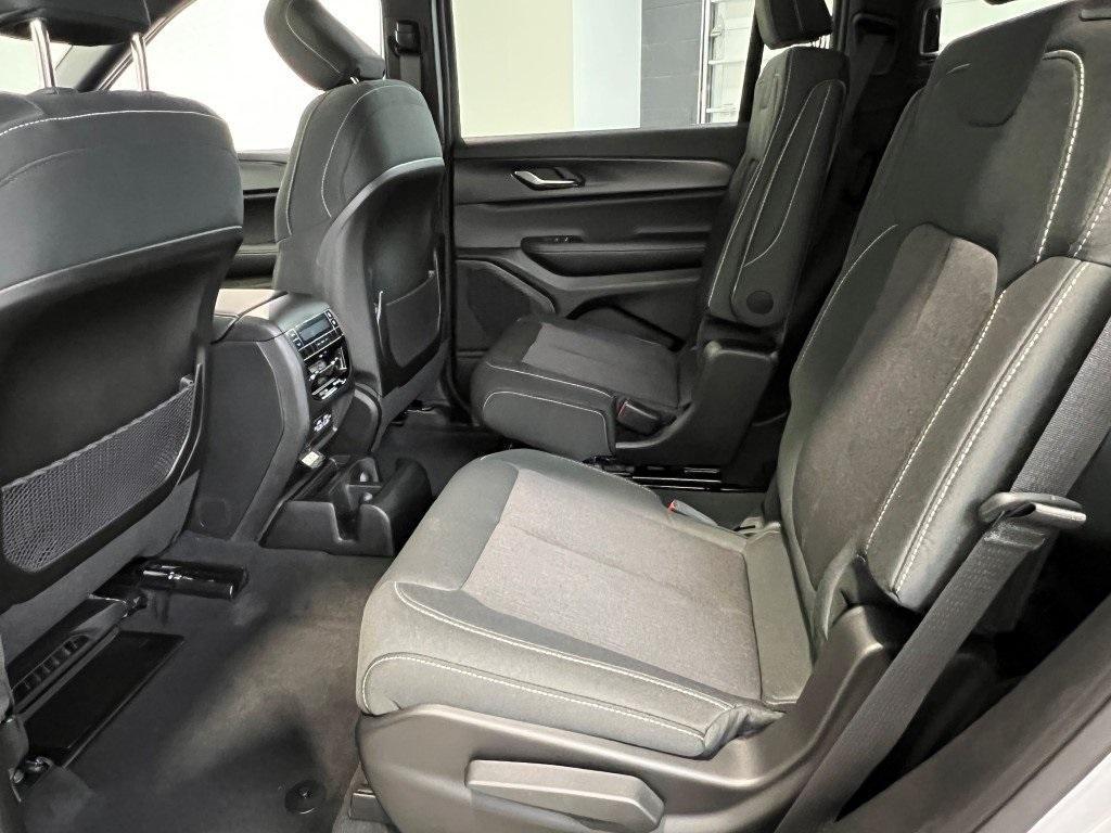 new 2025 Jeep Grand Cherokee L car, priced at $38,454