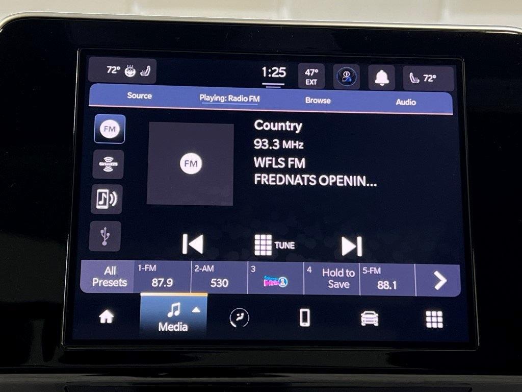 new 2025 Jeep Compass car, priced at $33,067