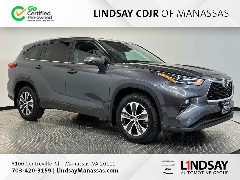 used 2023 Toyota Highlander car, priced at $38,000