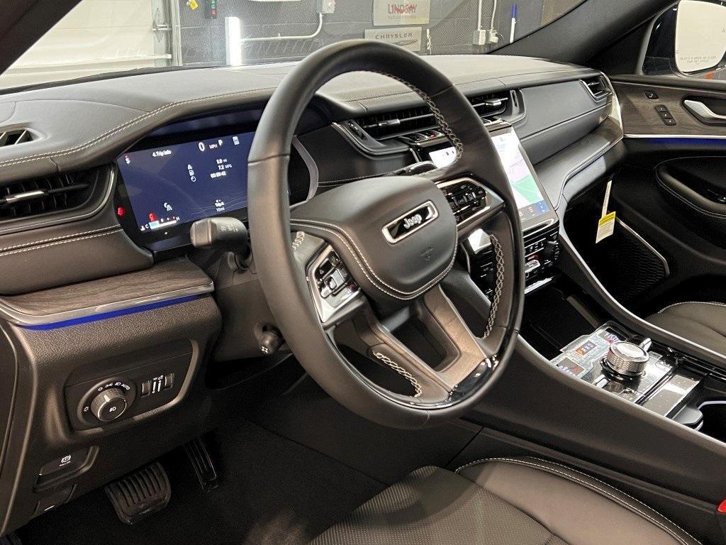 new 2025 Jeep Grand Cherokee car, priced at $57,792