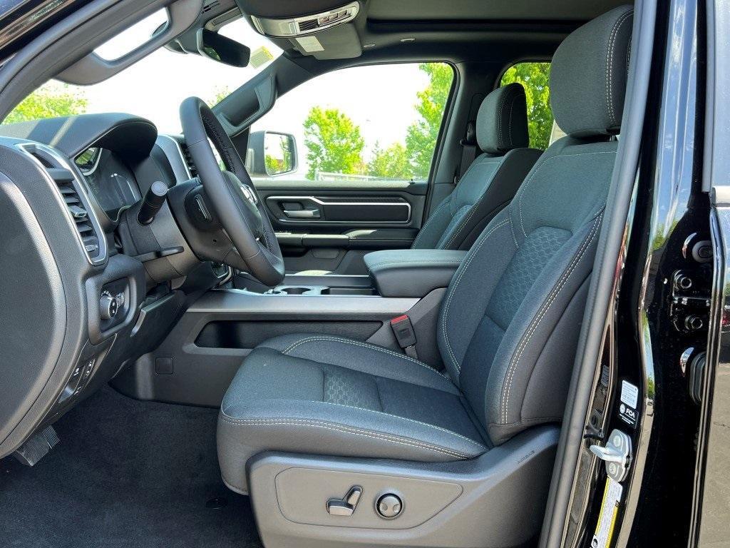 new 2025 Ram 1500 car, priced at $52,662