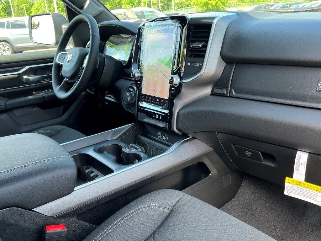 new 2025 Ram 1500 car, priced at $52,662