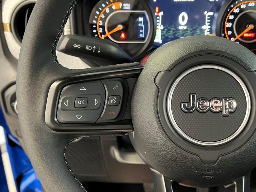 new 2025 Jeep Wrangler car, priced at $46,612