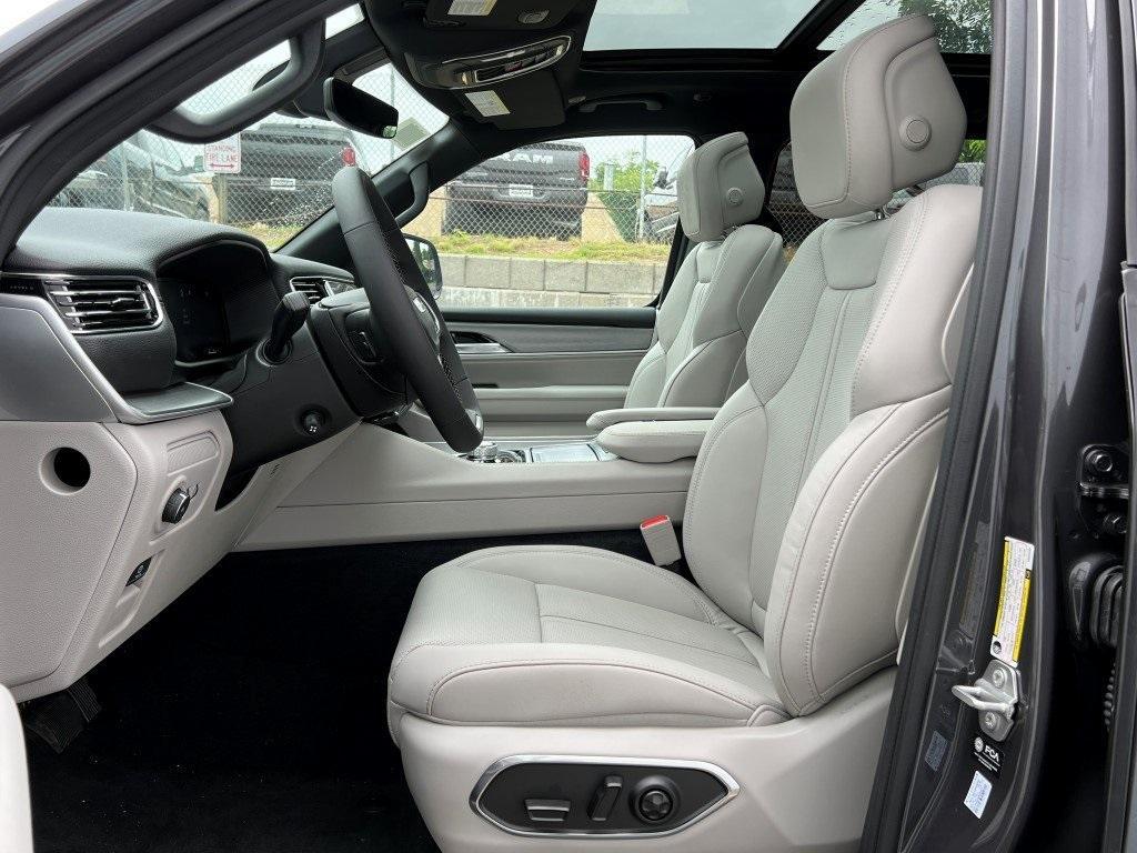 new 2025 Jeep Wagoneer L car, priced at $72,274