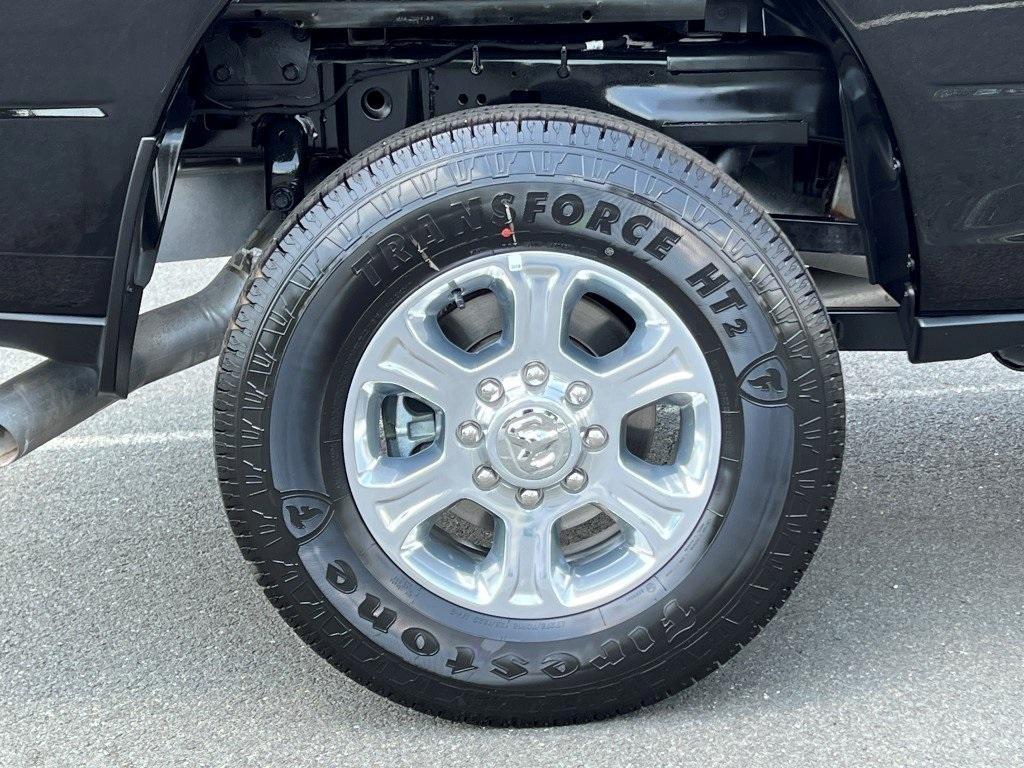 new 2025 Ram 2500 car, priced at $68,374