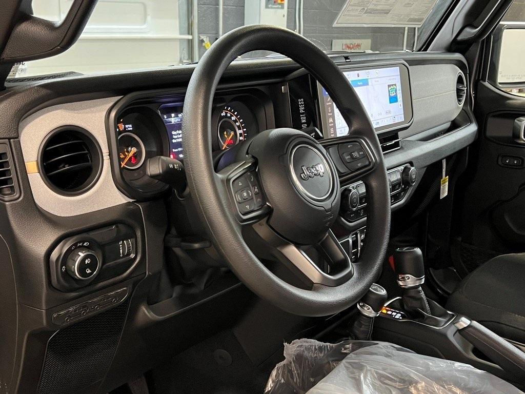 new 2025 Jeep Gladiator car, priced at $38,507