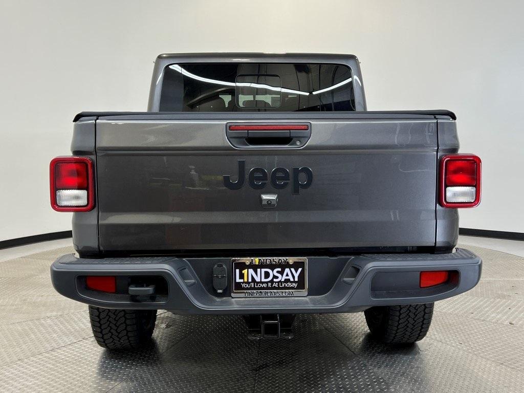 new 2025 Jeep Gladiator car, priced at $38,507