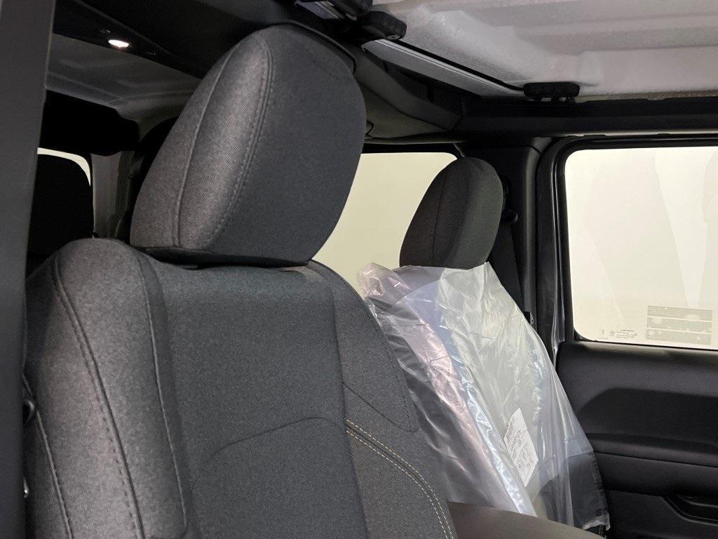 new 2025 Jeep Gladiator car, priced at $38,507