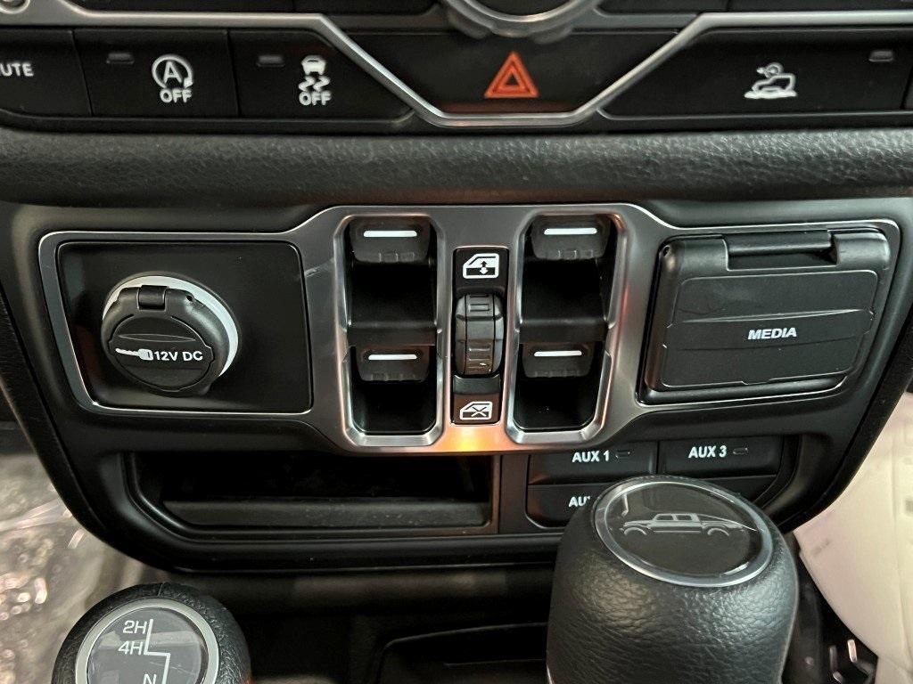 new 2025 Jeep Gladiator car, priced at $38,507