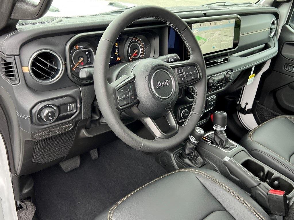 new 2025 Jeep Gladiator car, priced at $44,036