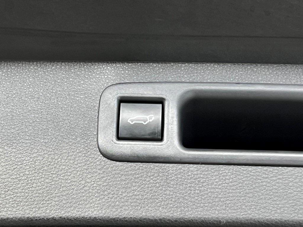 used 2024 Toyota Highlander car, priced at $36,700
