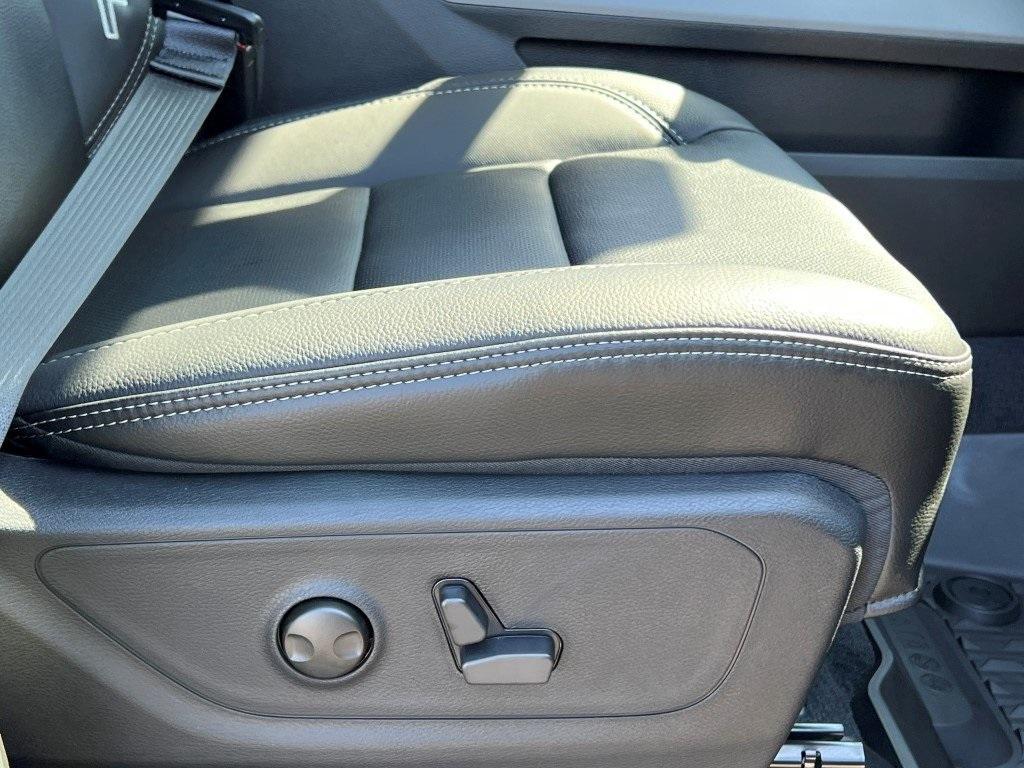 new 2026 Ram 1500 car, priced at $68,662