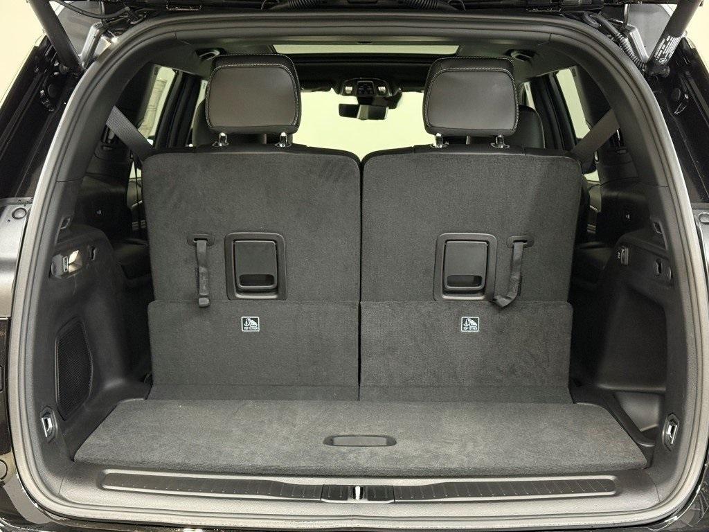 new 2025 Jeep Grand Cherokee L car, priced at $50,178