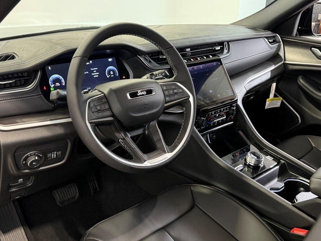 new 2025 Jeep Grand Cherokee L car, priced at $50,178