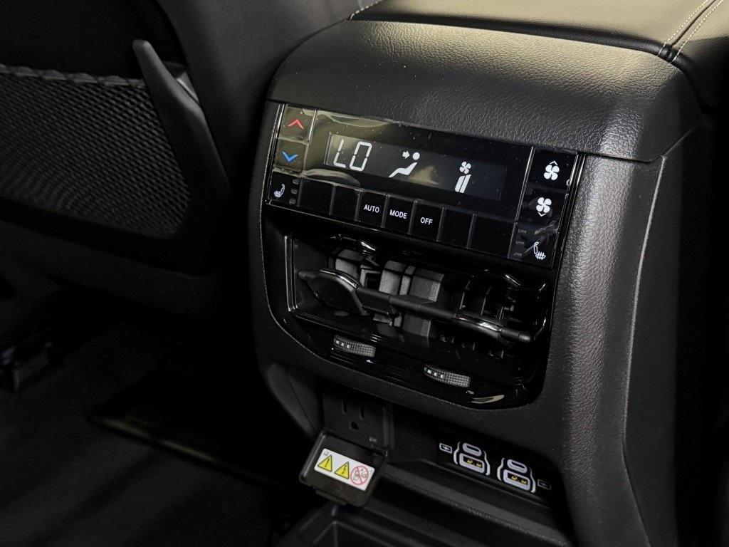 new 2025 Jeep Grand Cherokee L car, priced at $50,178