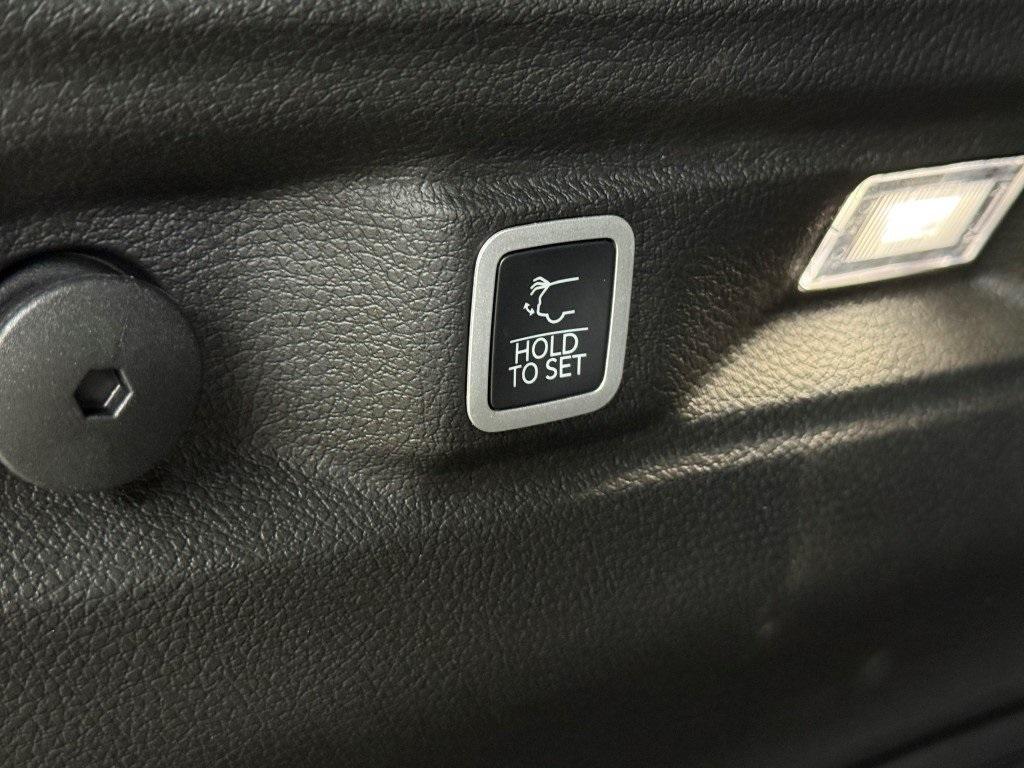 new 2025 Jeep Grand Cherokee L car, priced at $50,178