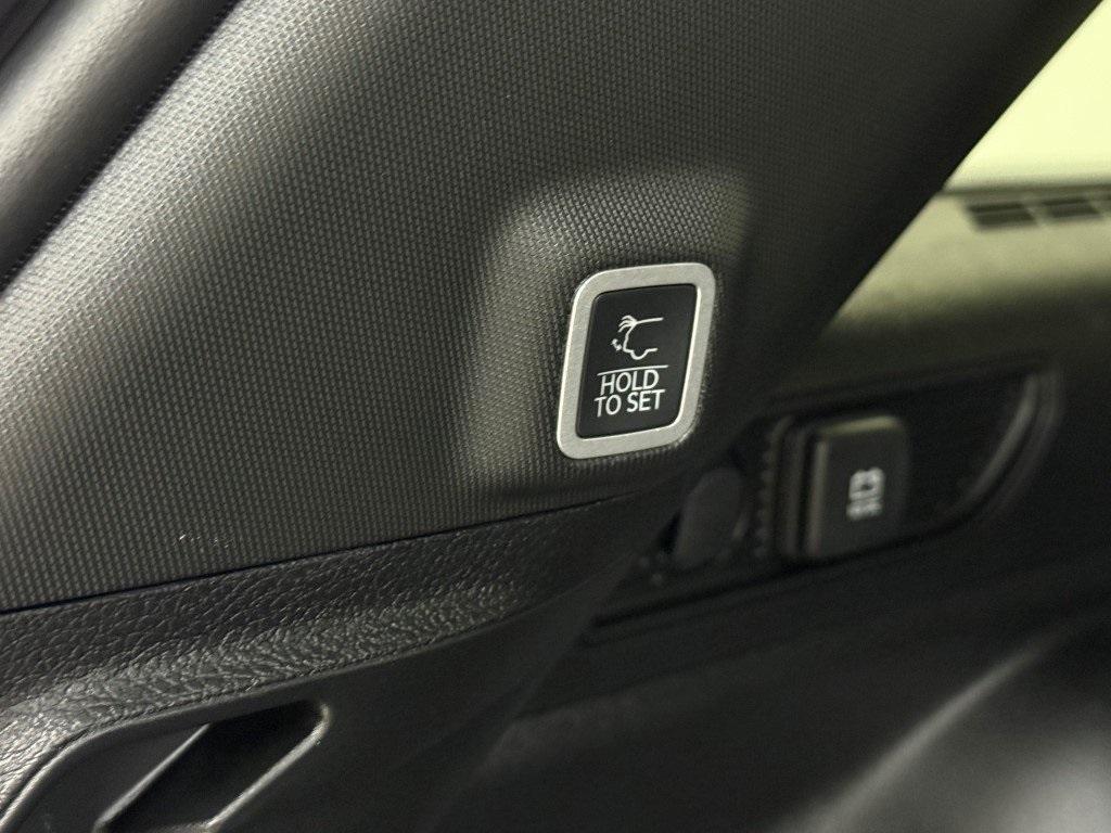 new 2025 Jeep Grand Cherokee car, priced at $47,676