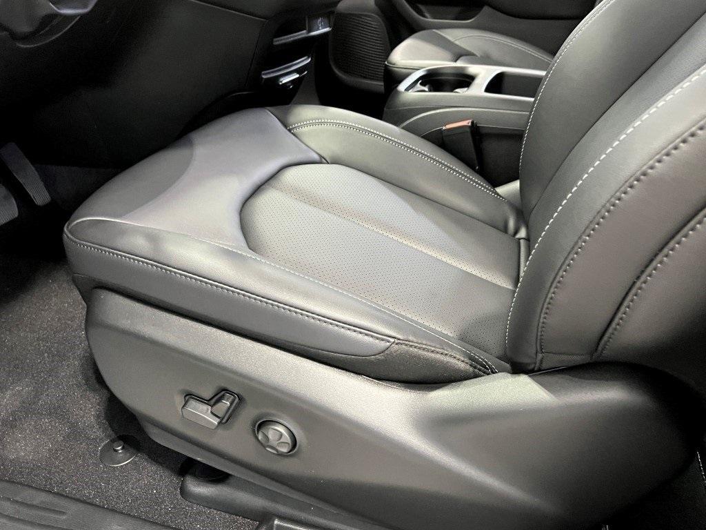 new 2026 Chrysler Voyager car, priced at $39,120