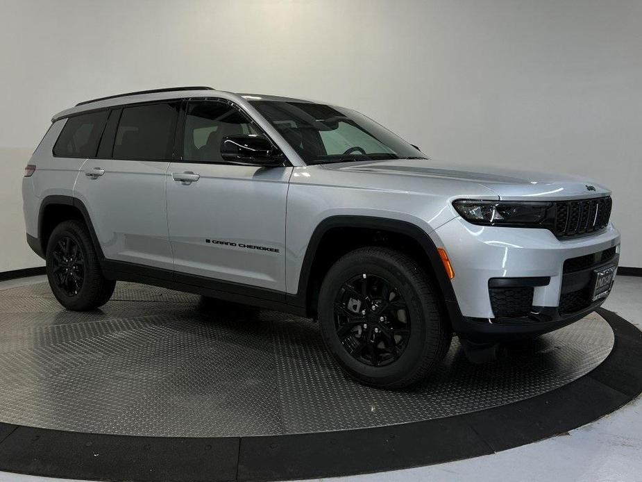 new 2024 Jeep Grand Cherokee L car, priced at $38,939