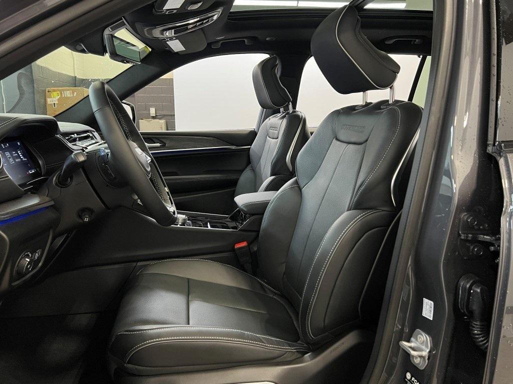 new 2025 Jeep Grand Cherokee L car, priced at $57,230