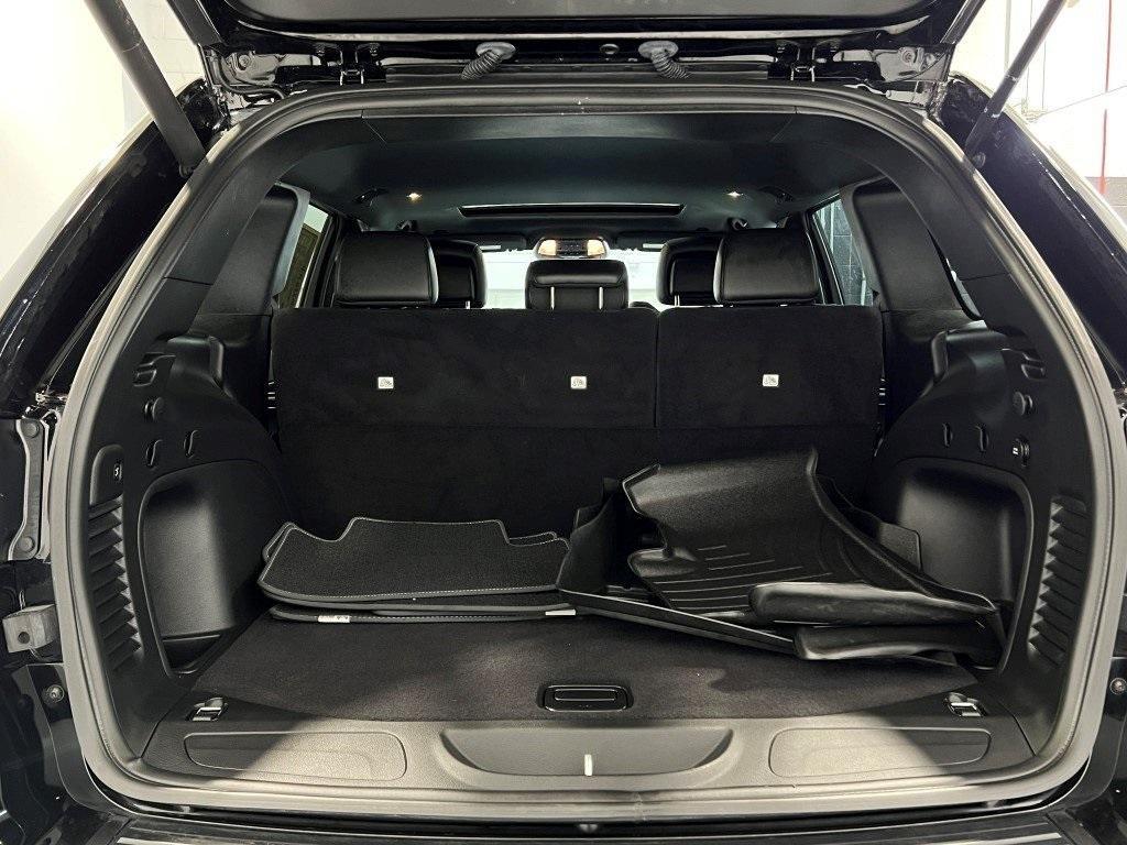 used 2021 Jeep Grand Cherokee car, priced at $29,900