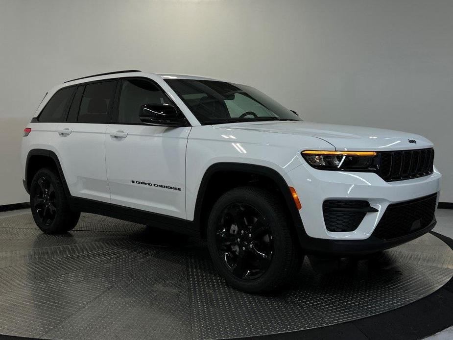 new 2025 Jeep Grand Cherokee car, priced at $44,413