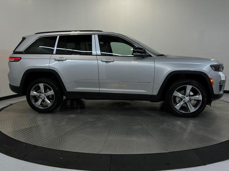 new 2025 Jeep Grand Cherokee car, priced at $49,637