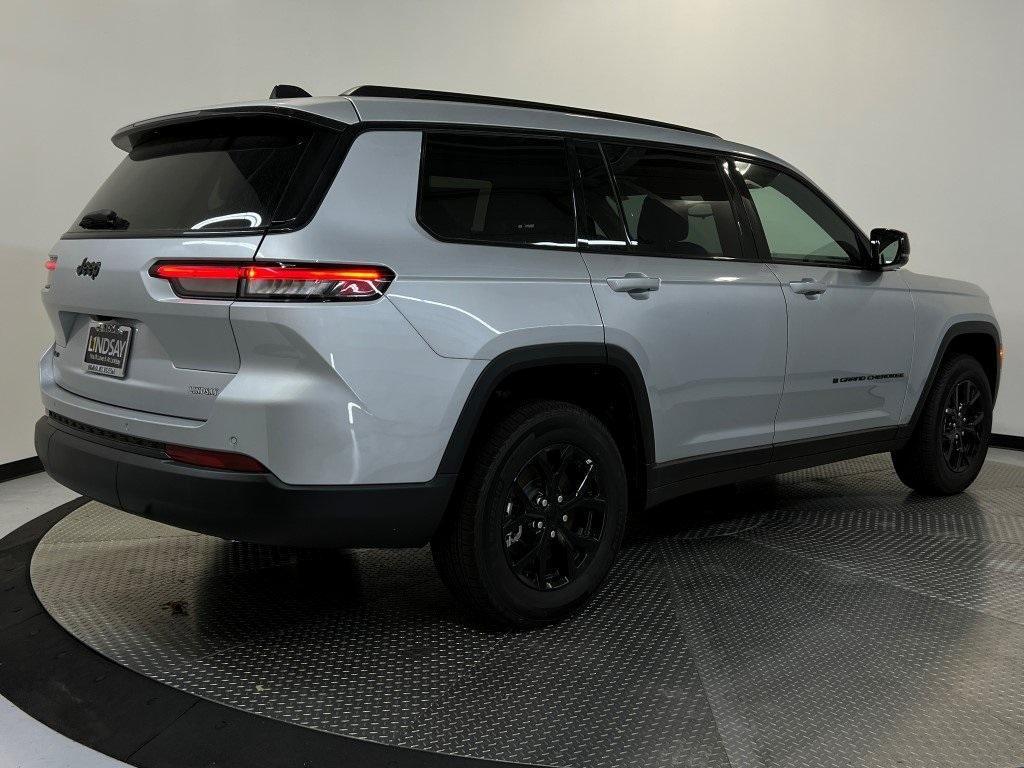 new 2024 Jeep Grand Cherokee L car, priced at $37,709