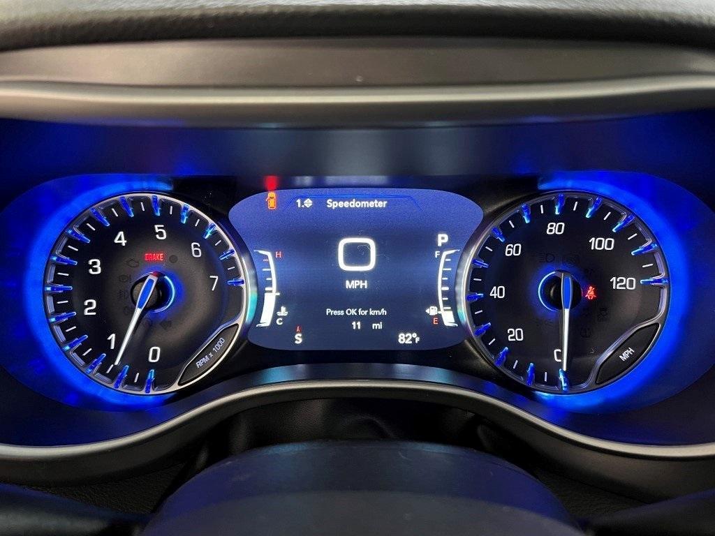 new 2025 Chrysler Pacifica car, priced at $42,577
