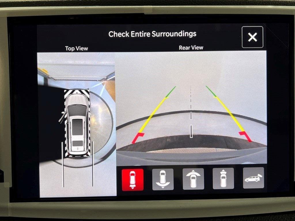 new 2025 Chrysler Pacifica car, priced at $42,577