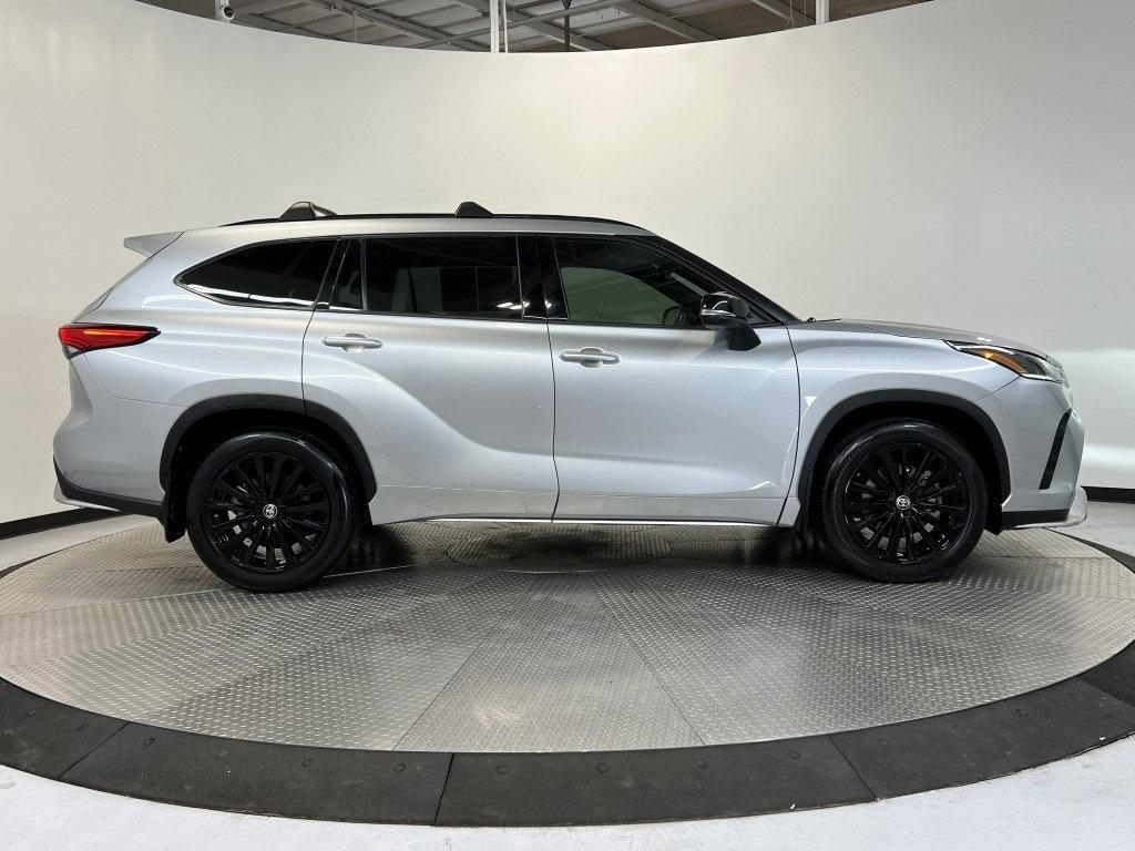 used 2023 Toyota Highlander car, priced at $40,700