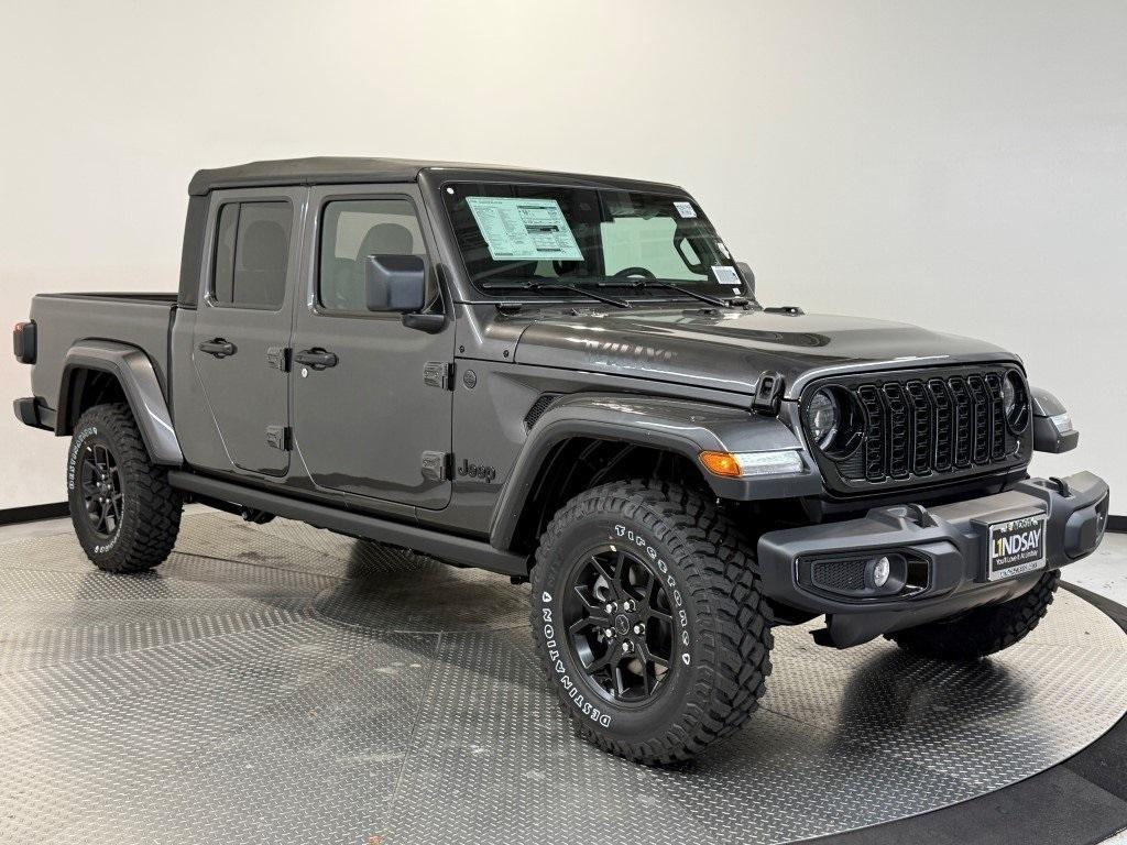 new 2025 Jeep Gladiator car, priced at $45,315