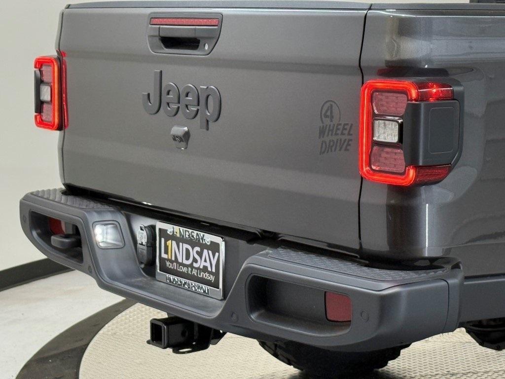 new 2025 Jeep Gladiator car, priced at $44,815