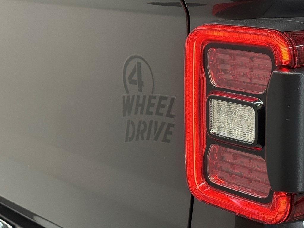 new 2025 Jeep Gladiator car, priced at $44,815