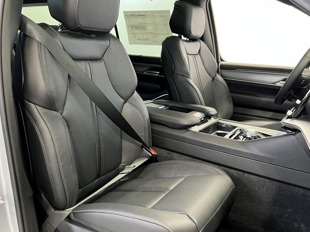 new 2025 Jeep Wagoneer L car, priced at $72,115