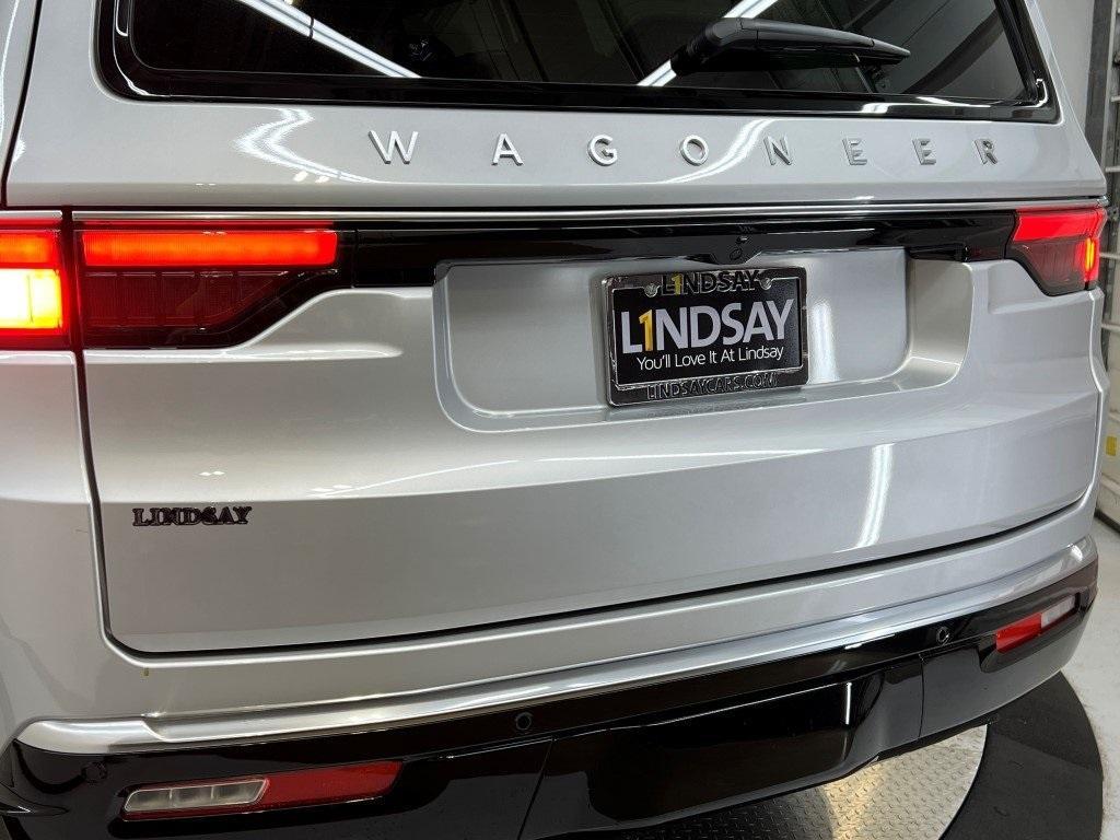 new 2025 Jeep Wagoneer L car, priced at $72,115