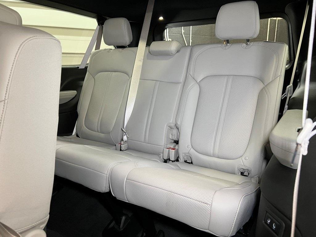 new 2025 Jeep Wagoneer L car, priced at $71,804